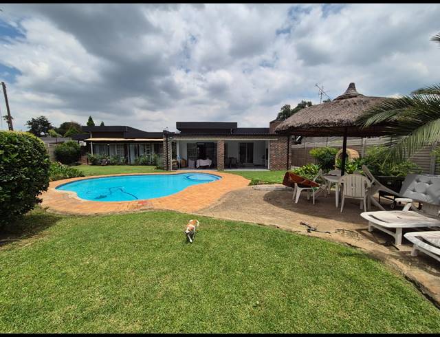 3 BEDROOM HOUSE TO LET IN VANDERBIJLPARK SW 2